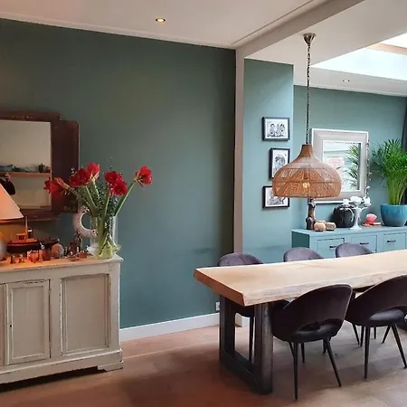 In With Swimming Pool Feriehus