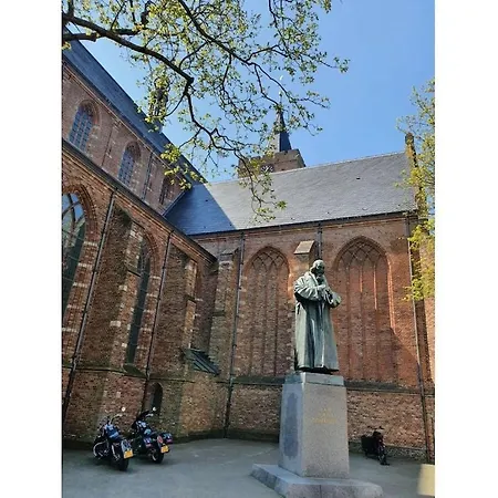 In With Swimming Pool Feriehus Naarden